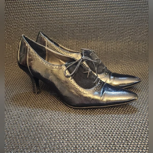 Etienne Aigner Black Heeled Shoes - Picture 9 of 12